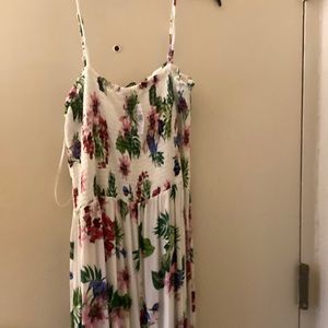 Women colorful jumpsuit brand new just right for spring